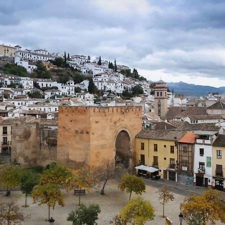 Sleep In Historic Puerta Elvira Apartment Granada Exterior photo